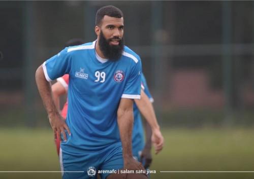 Striker asing anyar Arema FC, Sylvano Comvalius (Official Arema FC)