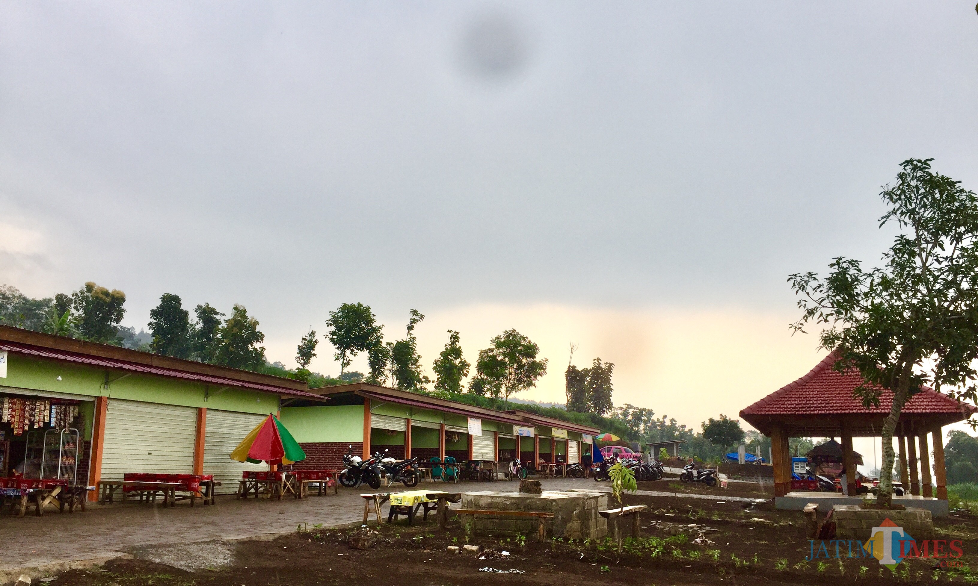 Rest area Jalan Lintas Barat (Jalibar) di Desa Oro-Oro Ombo, Kecamatan Batu. (Foto: Irsya Richa/MalangTIMES)