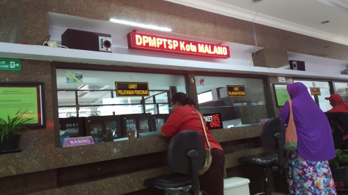 Layanan Loket DPM PTSP Kota Malang (Pipit Anggraeni/MalangTIMES).