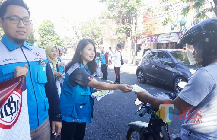 Suasana bakti yang dilakukan Korwil IDI Rogojampi, Minggu (19/5/19).