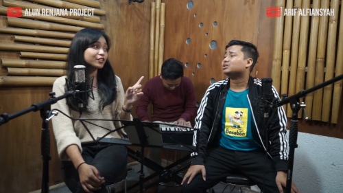 Alun Renjana Project saat meng-cover lagu Yovie & Nuno berjudul Janji Suci bersama Arif Alfiansyah. (Foto: youtube Alun Renjana Project)
