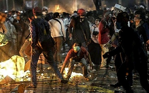 Anarkis : Aksi 22 Mei tercoreng dengan dugaan masa bayaran (BBC)