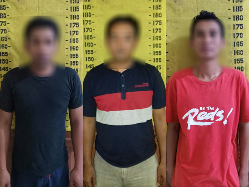tiga tersangka yang ditangkap terkait pembobolan rumah warga