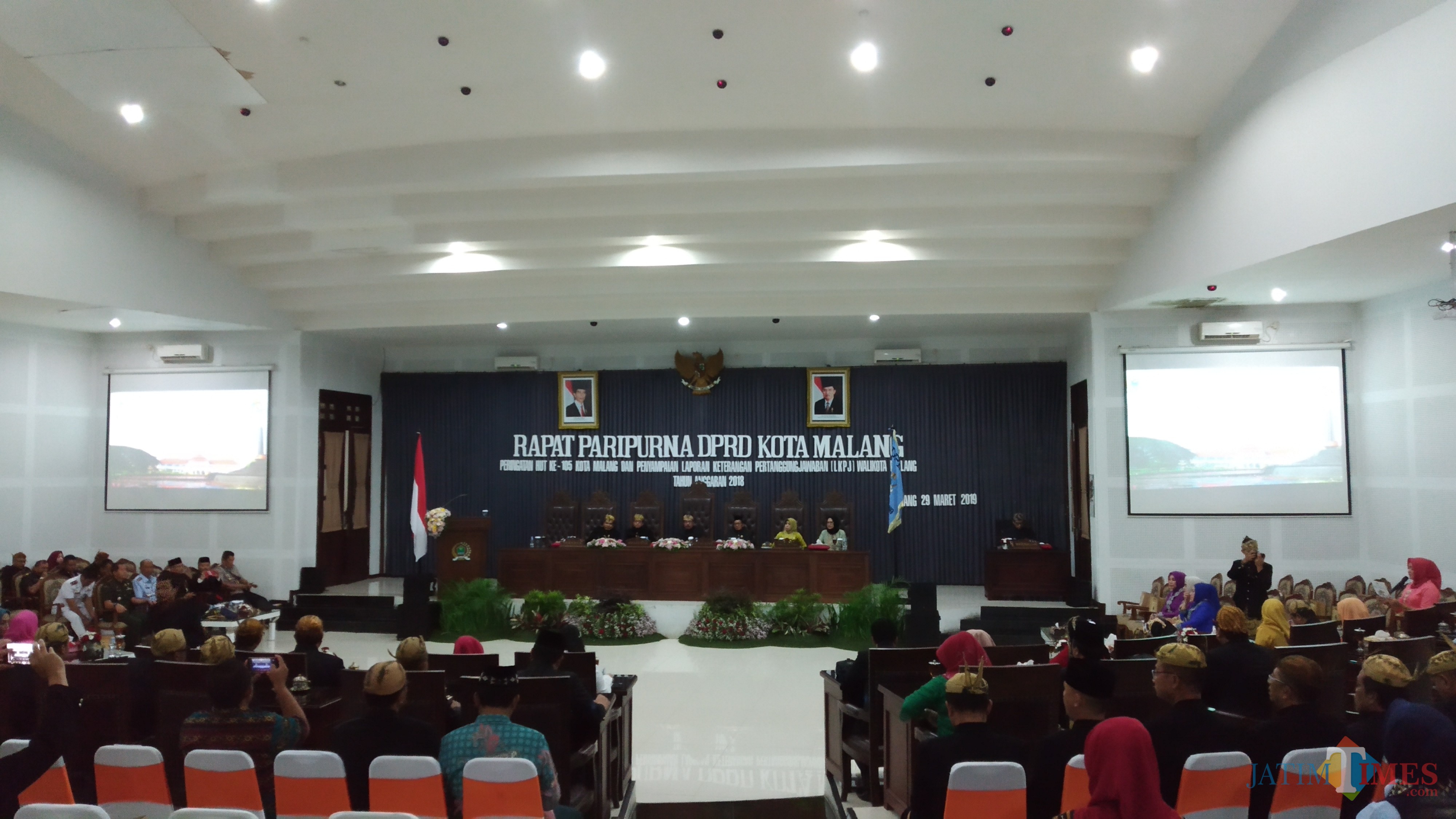 Sidang Paripurna Kota Malang (Pipit Anggraeni/MalangTIMES).
