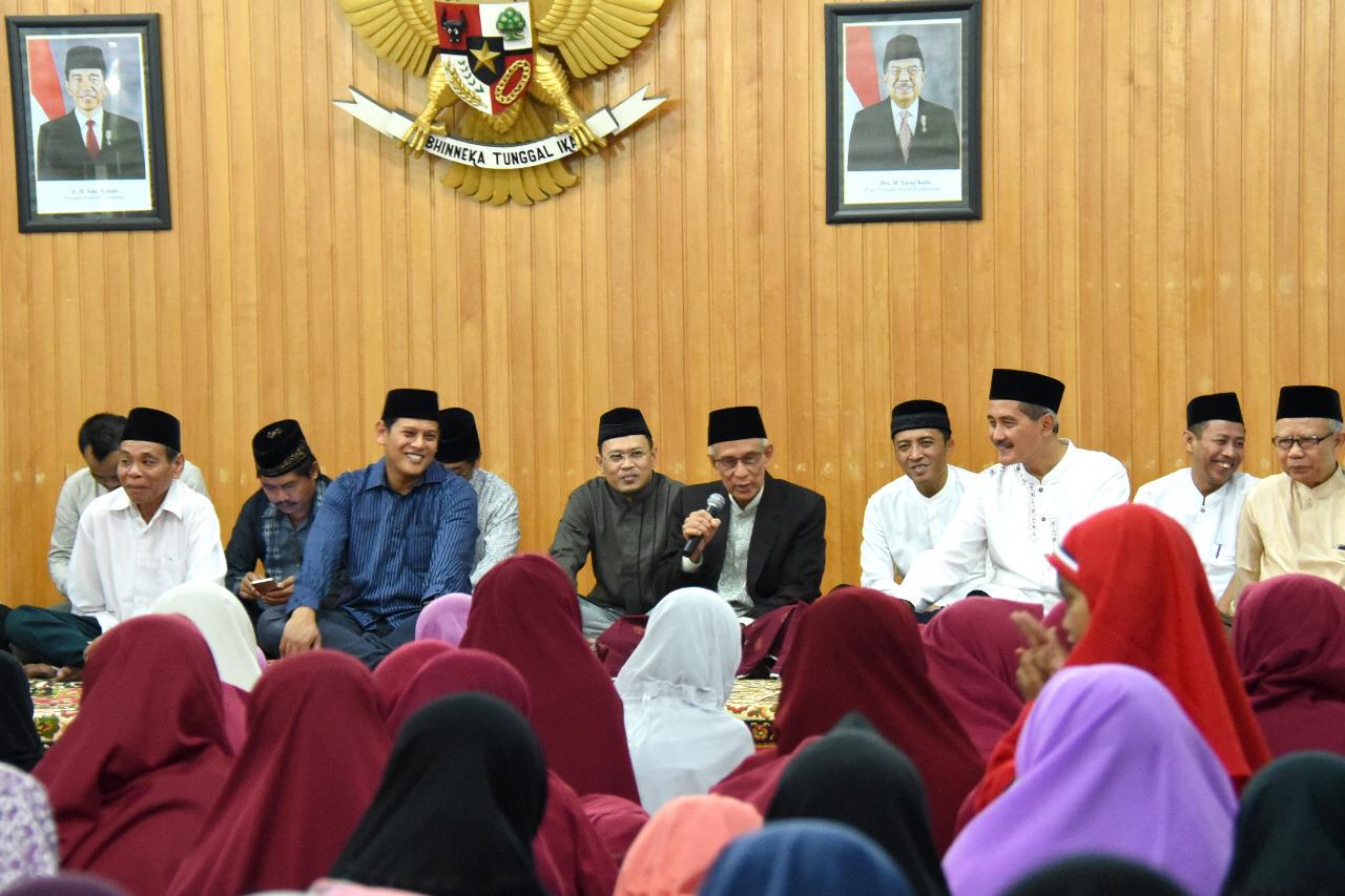 Walikota Kediri Gelar Bukber Bersama Ulama dan Umaro Sekota Kediri. Foto: (Istimewa)