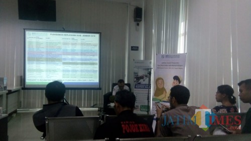 BPJS Cabang Jember saat menggelar acara bersama sejumlah wartawan di Aula kantor BPJS (foto : Moh. Ali Makrus / Jatim TIMES)