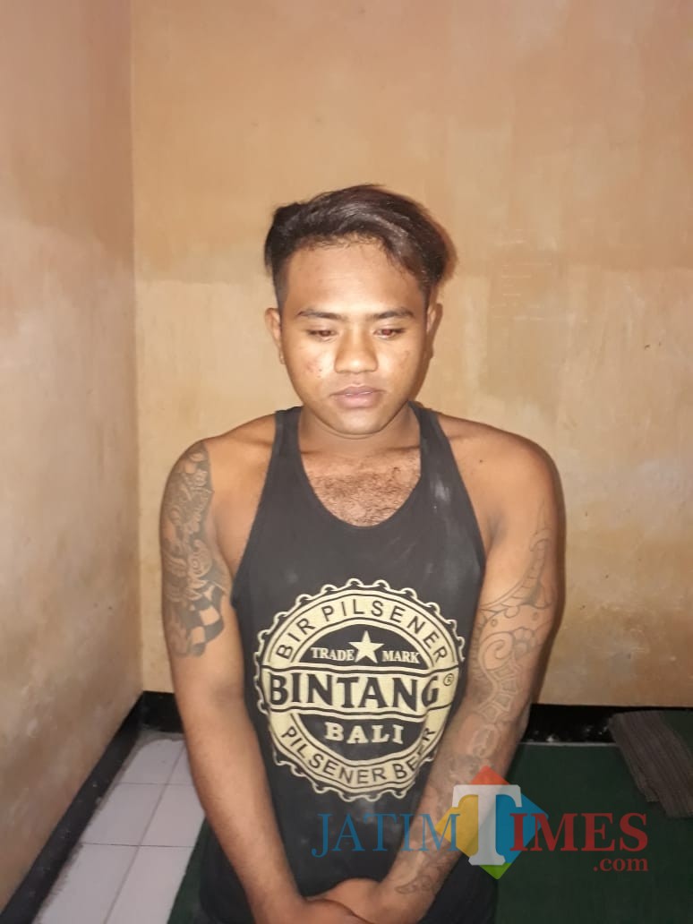 Muhmmad Haris, pelaku pencurian sepeda motor asal Pasirian. (foto : R Ulum / Jatim TIMES)