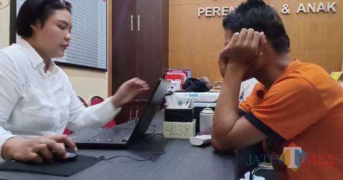 Qizlar va otalar ishtirokidagi rus porno filmlari Qirgiz qizlari Bishkekda seks