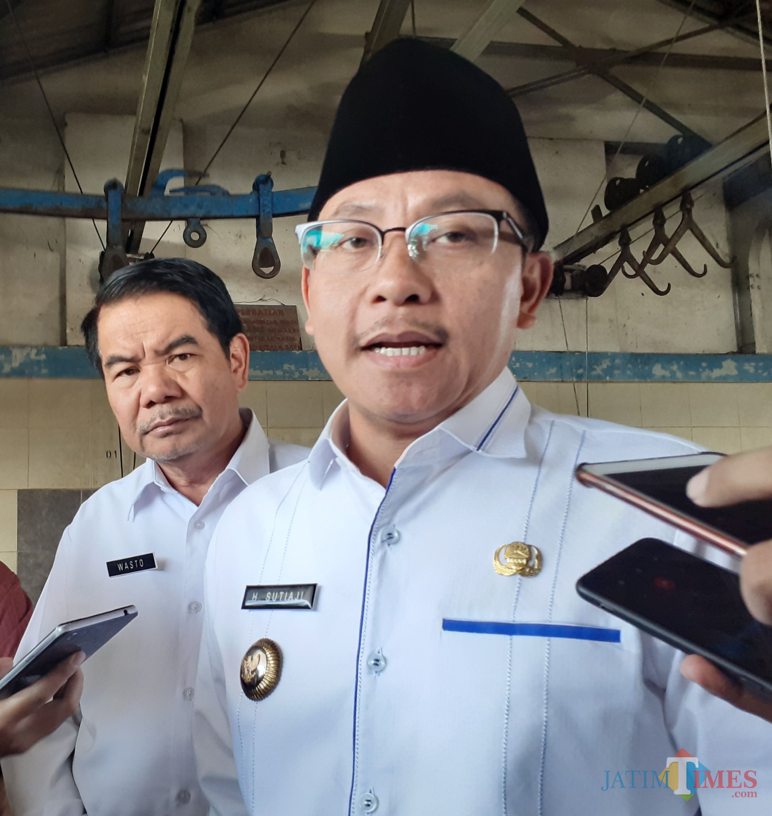 Wali Kota Malang Sutiaji (berkopyah) (Arifina Cahyanti Firdausi/MalangTIMES)