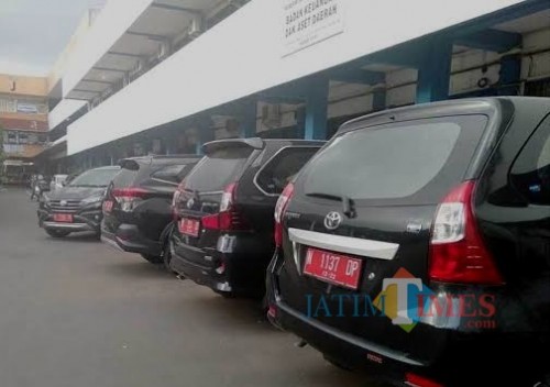 Mobil dinas Pemkab Malang dimungkinkan masih bisa dipakai karyawan untuk mudik dan libur Lebaran. (dok MalangTIMES)