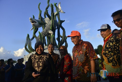 Peresmian Patung Suro dan Boyo.