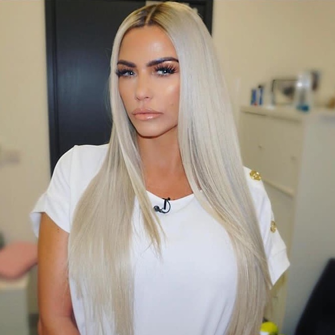 Bintang reality show Katie Price. (Foto: instagram