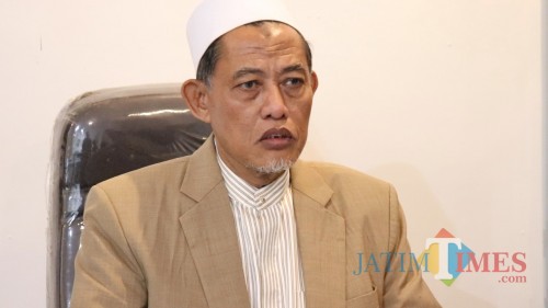Ketua MUI Jombang, KH Cholil Dahlan saat diwawancarai. (Istimewa)