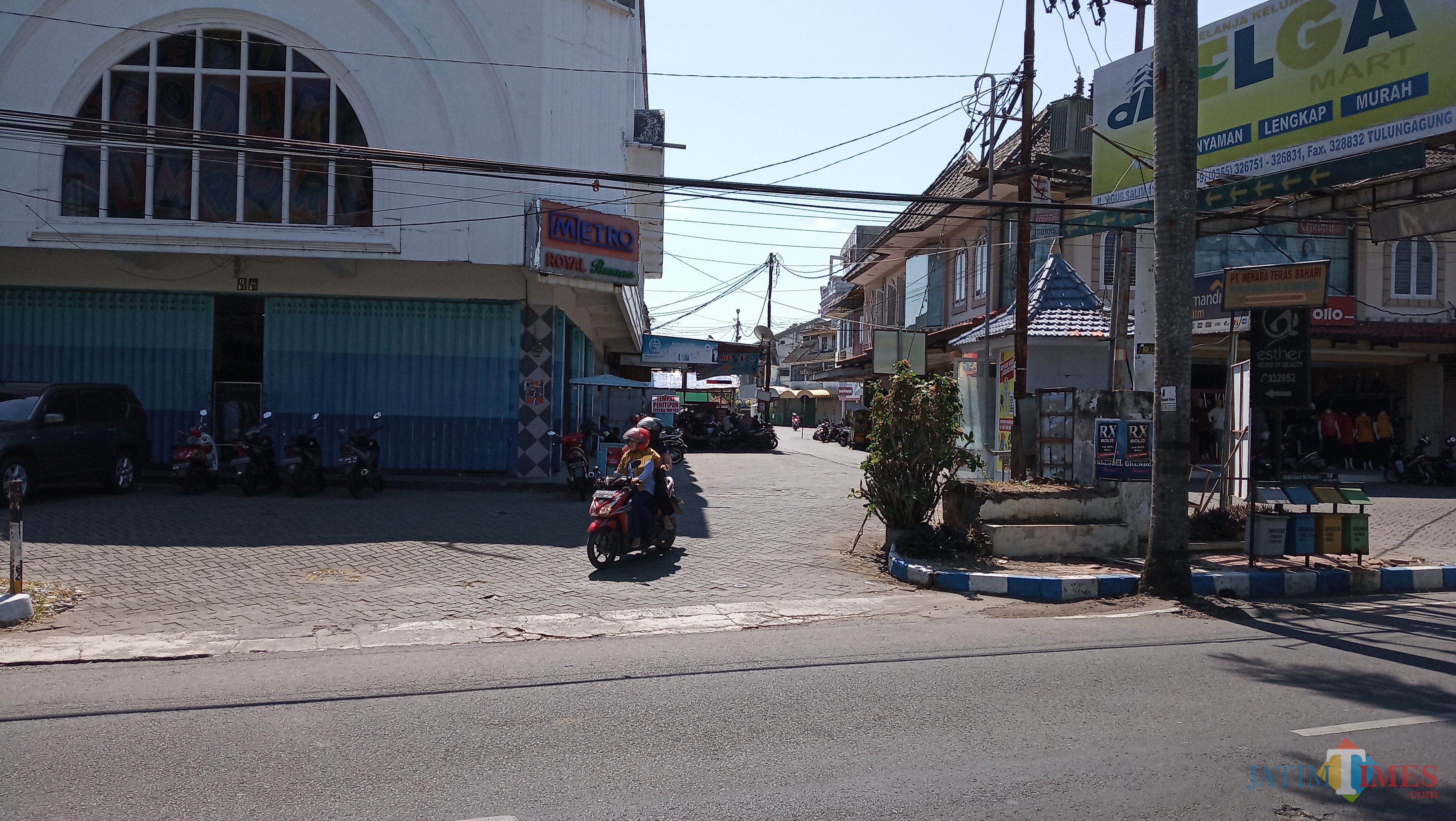 Komplek pertokoan Belga di Jalan Agus Salim (foto : Joko Pramono/Jatimtimes)