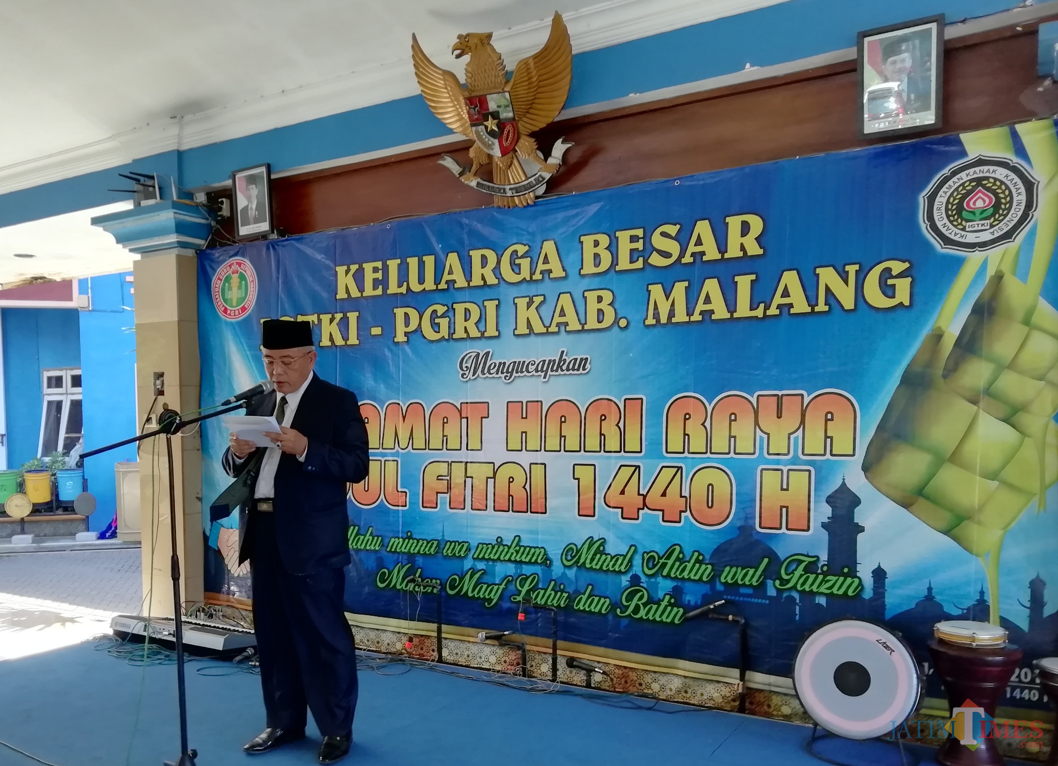 Wabup Malang Sanusi membuka acara halal bihalal di Dinas Pendidikan sekaligus memberikan apresiasi atas capaian M Hidayat Kepala Disdik Kabupaten Malang (Nana)