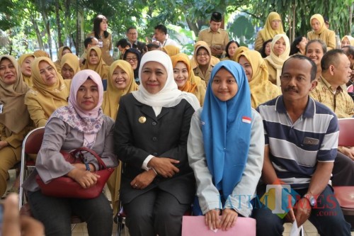 Gubernur Jatim Khofifah