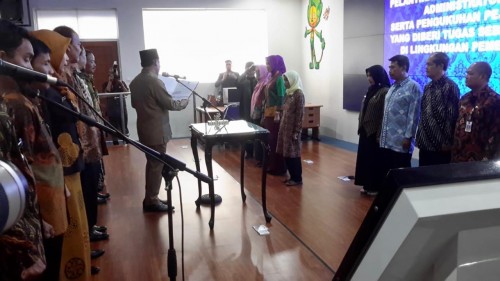 Suasana pelantikan Ketua TP PKK Kota Malang Widayati sebagai Kabid Pemberdayaan Pemuda Dispora oleh Wali Kota Malang Sutiaji. (Foto: Istimewa)