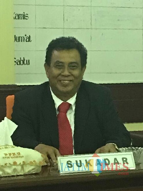 Wakil Ketua DPC PDIP Surabaya Sukadar