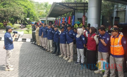 Apel gabungan petugas pajak BP2D Kota Malang sebelum melakukan inspeksi. (Foto: Dokumen MalangTIMES)