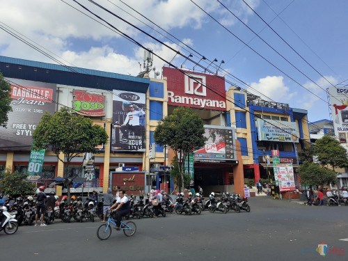 Ilustrasi gedung Mall Ramayana yang akan diambil alih Pemkot Malang (Arifina Cahyanti Firdausi/MalangTIMES)