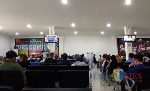 Pengurusan administrasi di Dispendukcapil Kabupaten Pasuruan.
