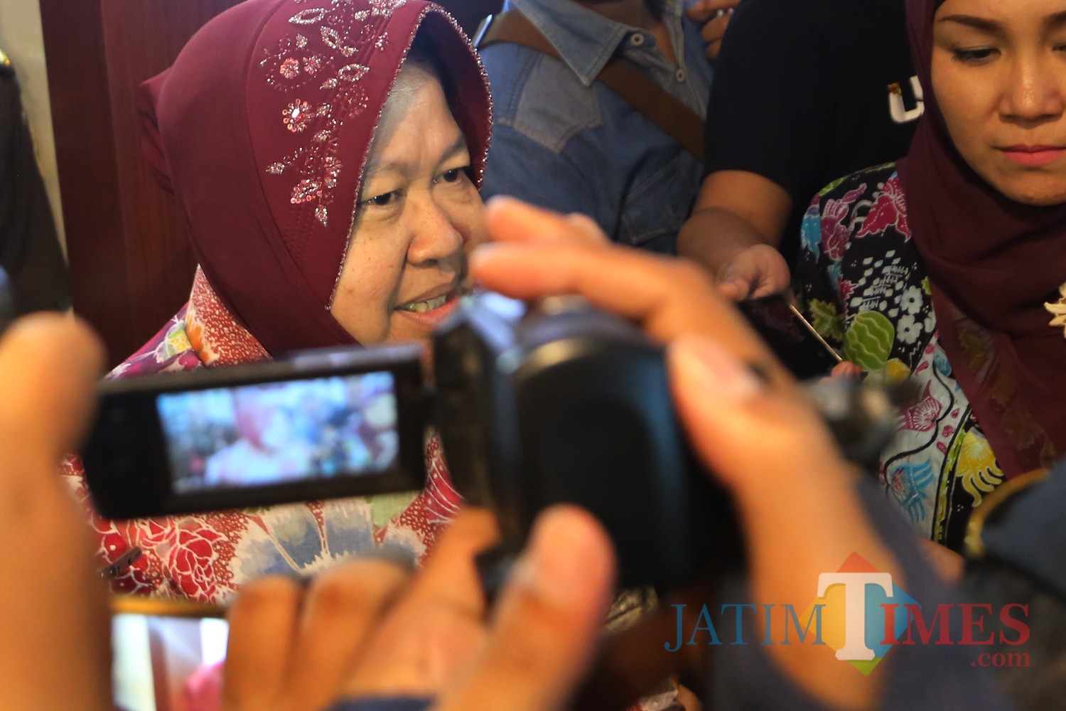 Wali Kota Risma usai diperiksa