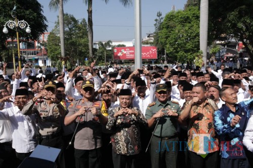 Plt Bupati Malang Sanusi mengingatkan jangan sampai ada pihak-pihak yang merusak demokrasi desa dalam Pilkades gelombang III 2019 (humas for MalangTIMES)