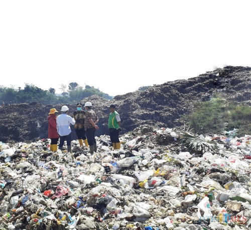 Ilustrasi tumpukan gunungan sampah di TPA Supit Urang Kota Malang (Arifina Cahyanti Firdausi/MalangTIMES)