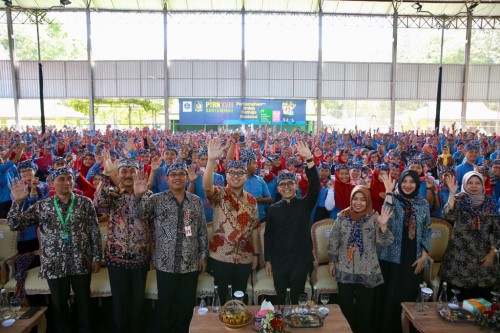 Bupati Banyuwangi dalam pembukaan PIRN di Tennis Indoor GOR Tawangalun Banyuwangi