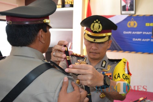 Kapolres Batu AKBP Budi Hermanto saat melakukan sertijab di Polres Batu, Senin (24/6/2019). (Foto: istimewa)