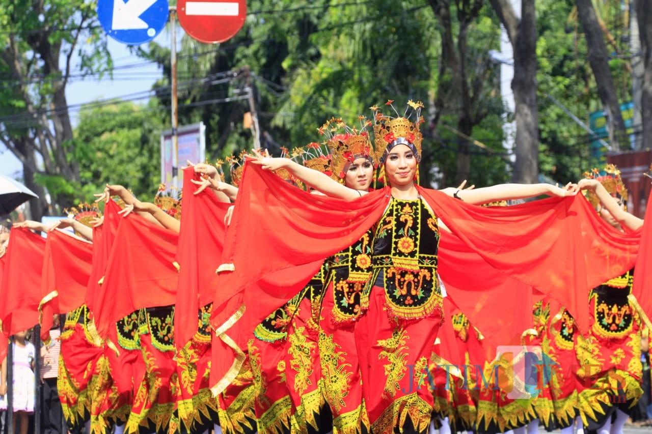 Salah satu peserta pawai Budaya dalam rangka Semipro (Seminggu di Kota Probolinggo) sebelumnya (Agus Salam/Jatim TIMES)