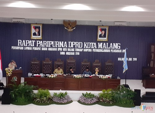 Suasana Rapat Paripurna di Kantor DPRD Kota Malang (Arifina Cahyanti Firdausi/MalangTIMES)