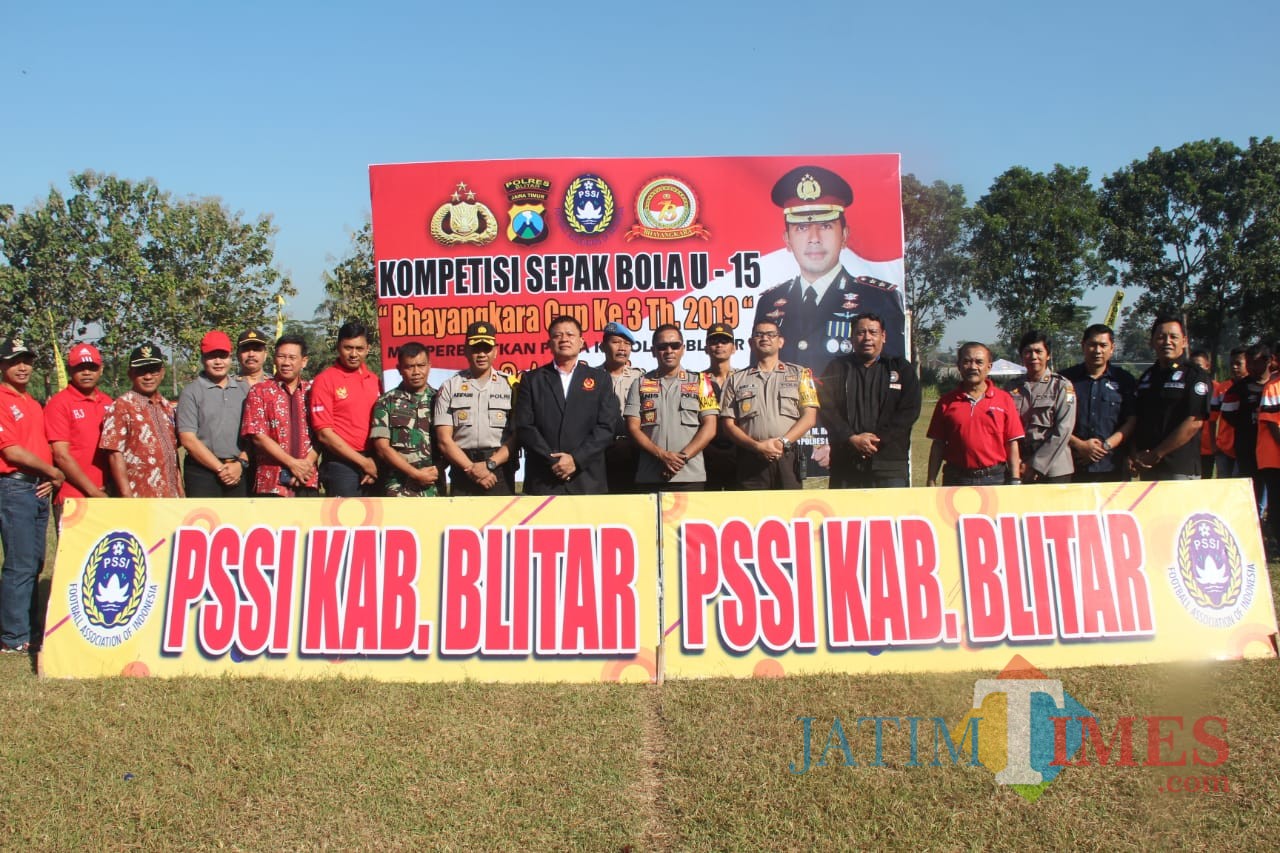 Pembukaan turnamen Bhayangkara Cup III Polres Blitar