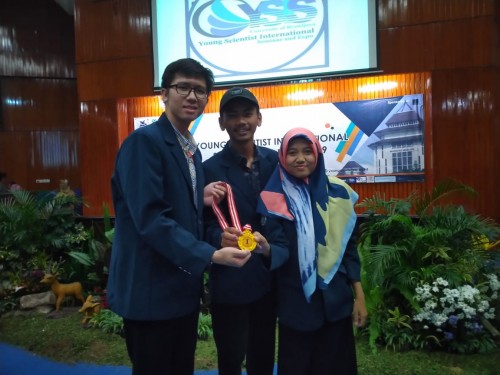 Dari Kiri ke Kanan: Janssen Wongkalanujaya, Safira Rachmaniar, dan Safira Rachmaniar (Foto istimewa)