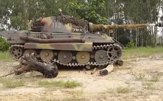 King Tiger, tank mainan yang ukurannya seperti asli (istimewa)