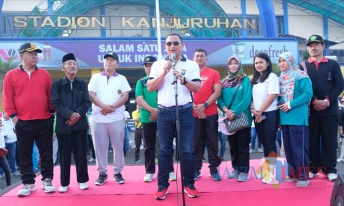 Kapolres Malang AKBP Yade Setiawan Ujung meminta maaf kepada masyarakat Kabupaten Malang dalam Hari Bhayangkara Ke-73. (Nana)