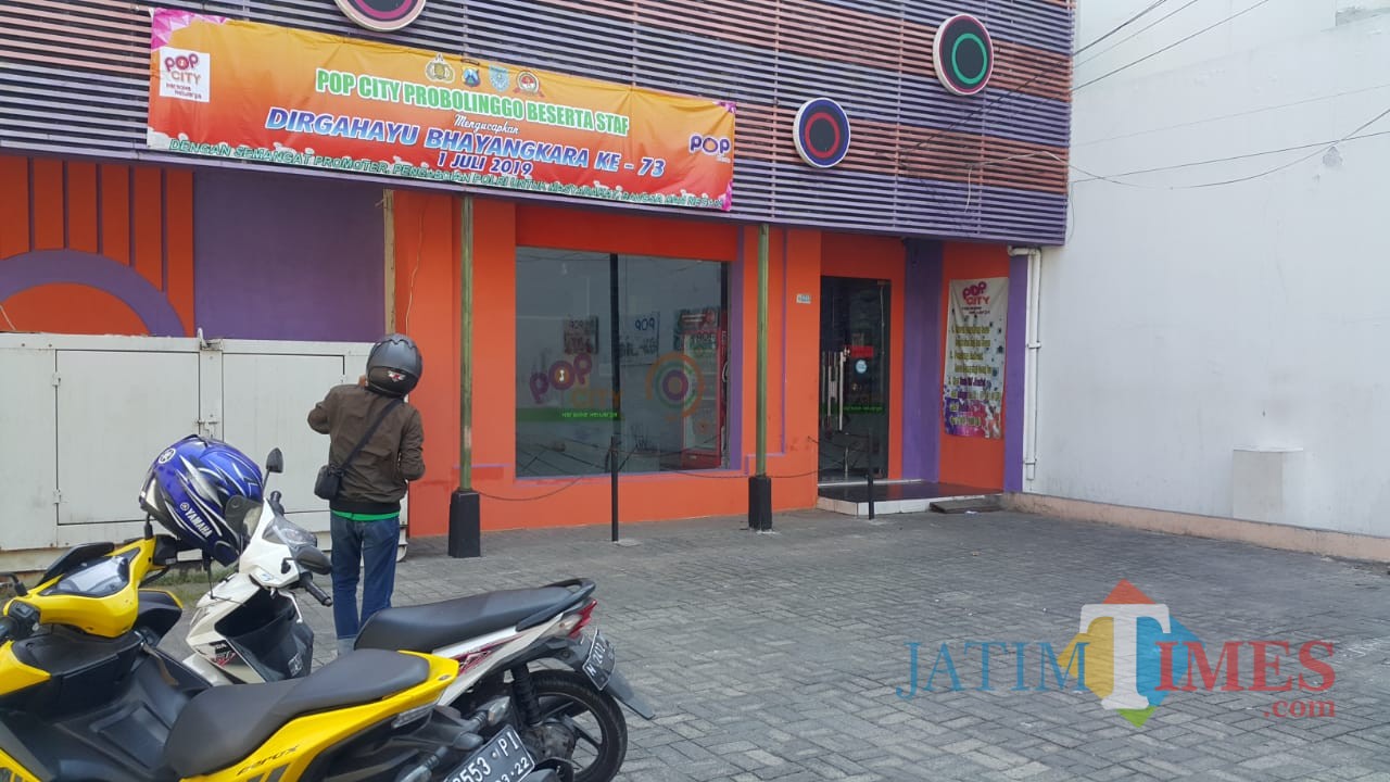Tempat hiburan malam karaoke keluarga Pop City, lengang setelah dilarang beroperasi alias ditutup (Agus Salam/Jatim TIMES)