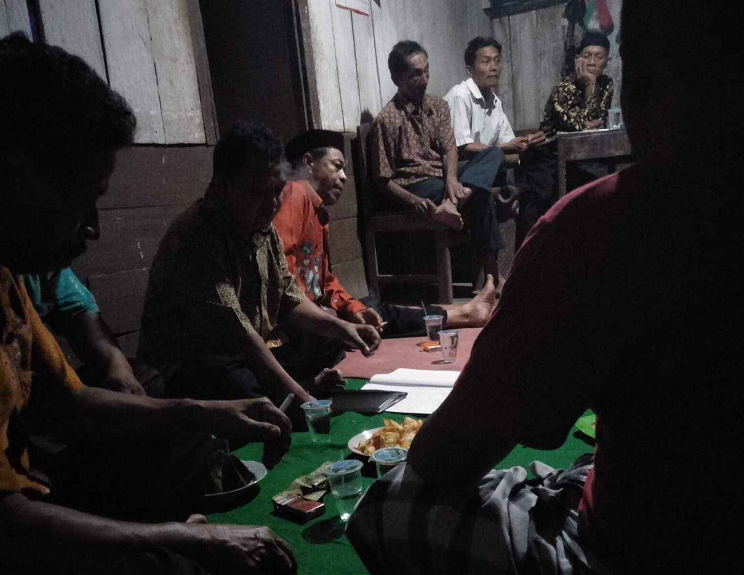 Tradisi Jaga Malam Jelang Pilkades / Foto : Ilustrasi / Medsos / Tulungagung TIMES