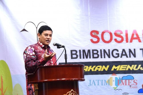 Wali Kota Kediri Abdullah Abu Bakar saat memberikan sambutan. (Eko Arif S/JatimTIMES)