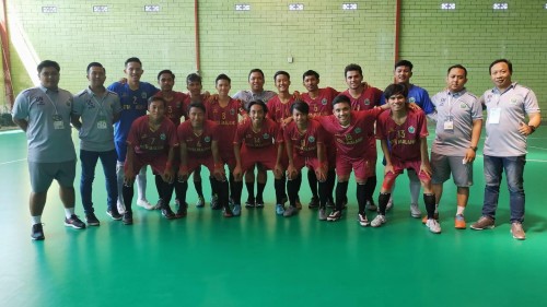 Tim futsal putra Kota Malang beserta pelatih dan official (Humas KONI Kota Malang)