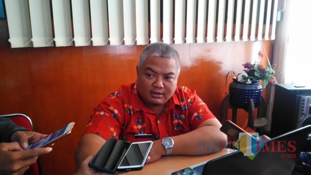 Kasubag Pemerintahan dan Aparatur Desa Bagian Pemerintahan Tulungagung, Yudi Irwanto (foto : Joko Pramono/Jatim Times)