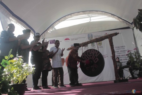 Bupati Blitar Rijanto membuka Blitar Cocoa Festival 2019 di Desa Kemloko.(Foto : Aunur Rofiq/BlitarTIMES)