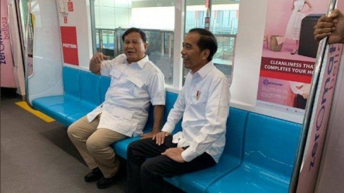 Pertemuan Jokowi dan Prabowo di MRT Lebak Bulus, Jakarta Selatan. (Foto; istimewa)