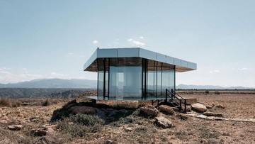 Rumah kaca Black Mirror. (Foto: Istimewa)