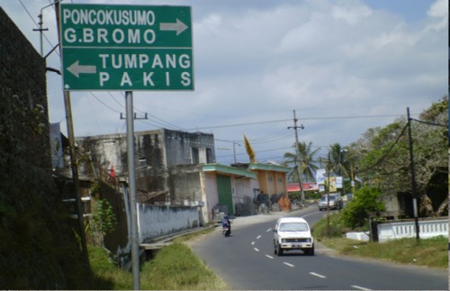 Dinas PU Bina Marga Kabupaten Malang terus bangun infratruktur jalan pariwisata sebagai komitmen mewujudkan jalan yang aman, nyaman dan sesuai teknik. (Ist)
