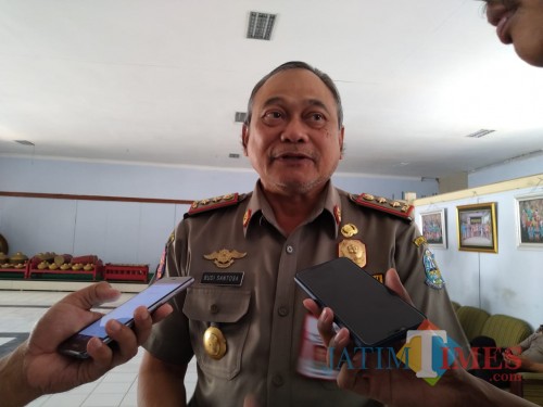 Kasarpol PP Provinsi Jatim, Budi Santosa (foto : Joko Pramono/Jatim Times)