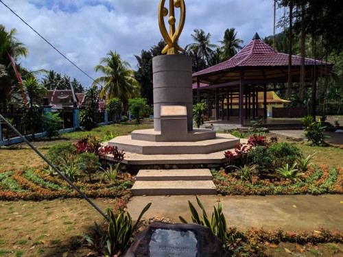 Taman yang mempercantik Tugu Pramuka di Desa Lebakharjo, Ampelgading. (Unikama for MalangTIMES)