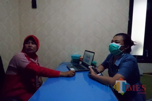 Angel saat melapor di Polres Pasuruan.
