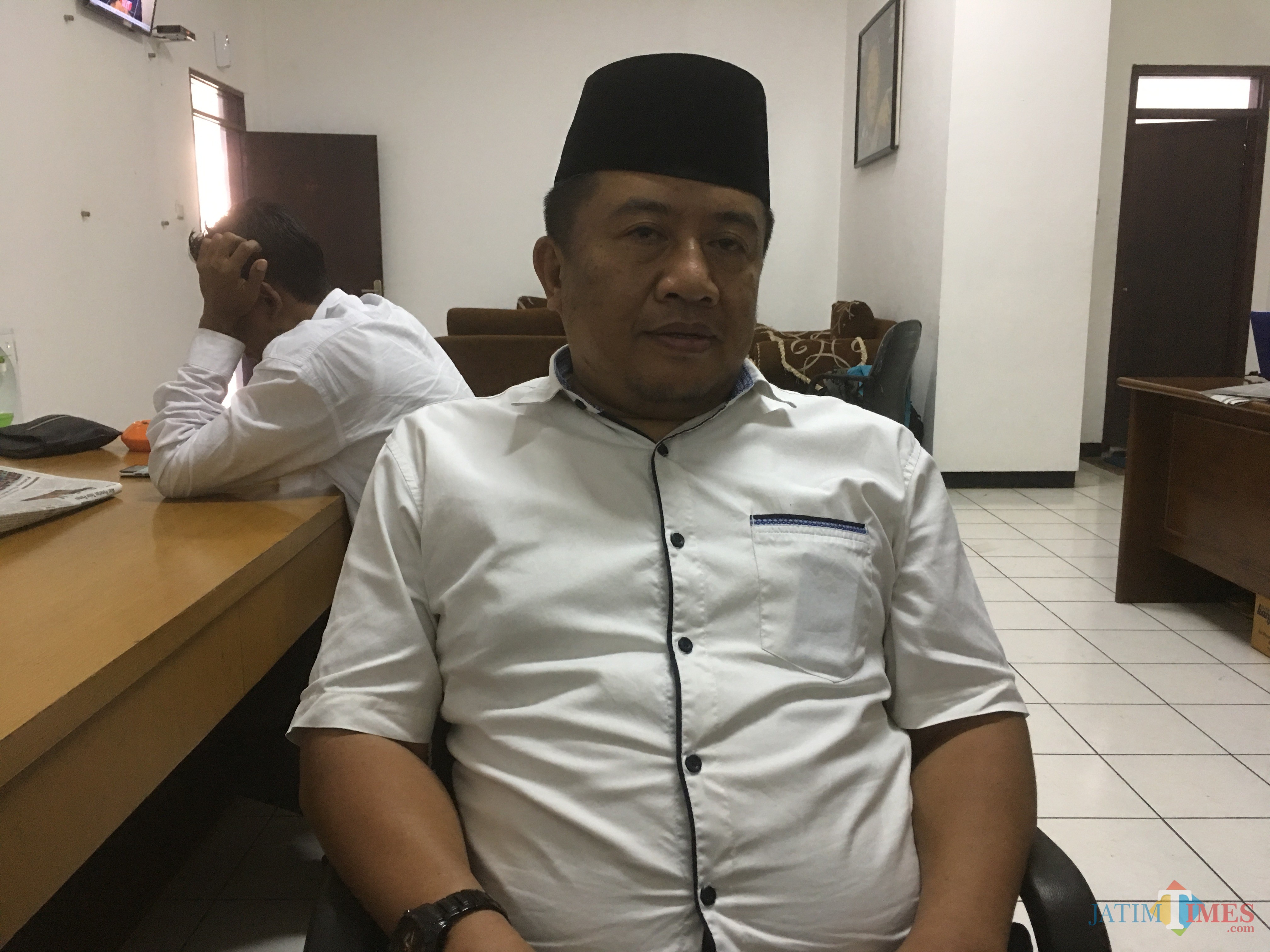 Muslimin selaku Sekretaris DPC PKB Kabupaten Malang, saat ditemui di kantor DPRD Kabupaten Malang (Foto : Ashaq Lupito / MalangTIMES)