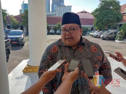 Ketua Bawaslu Jatim, M. Amin sesaat setelah melakukan koordinasi bersama Gubernur Jatim